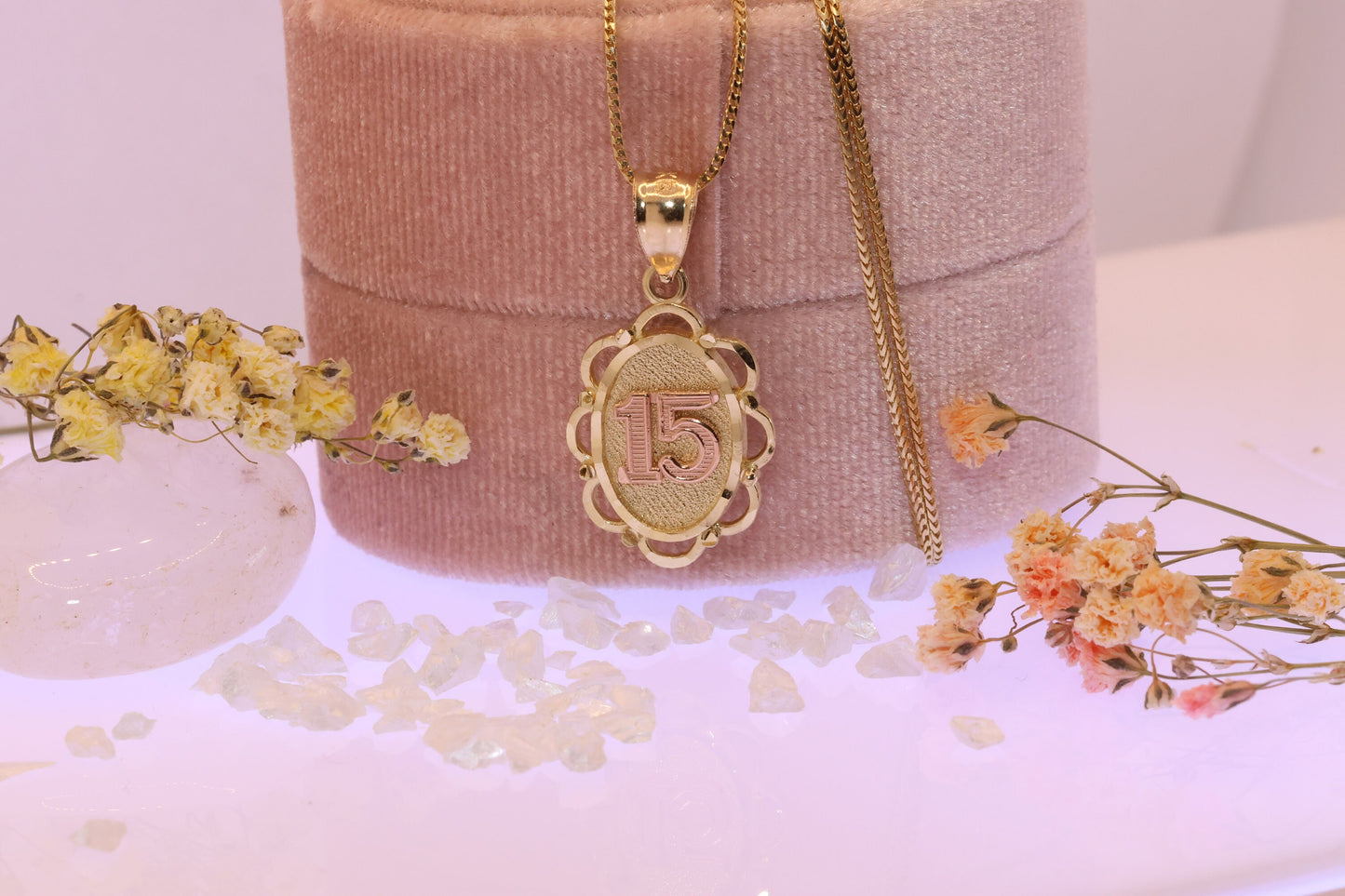 14K Gold 15 Anos Quinceanera Pendant P