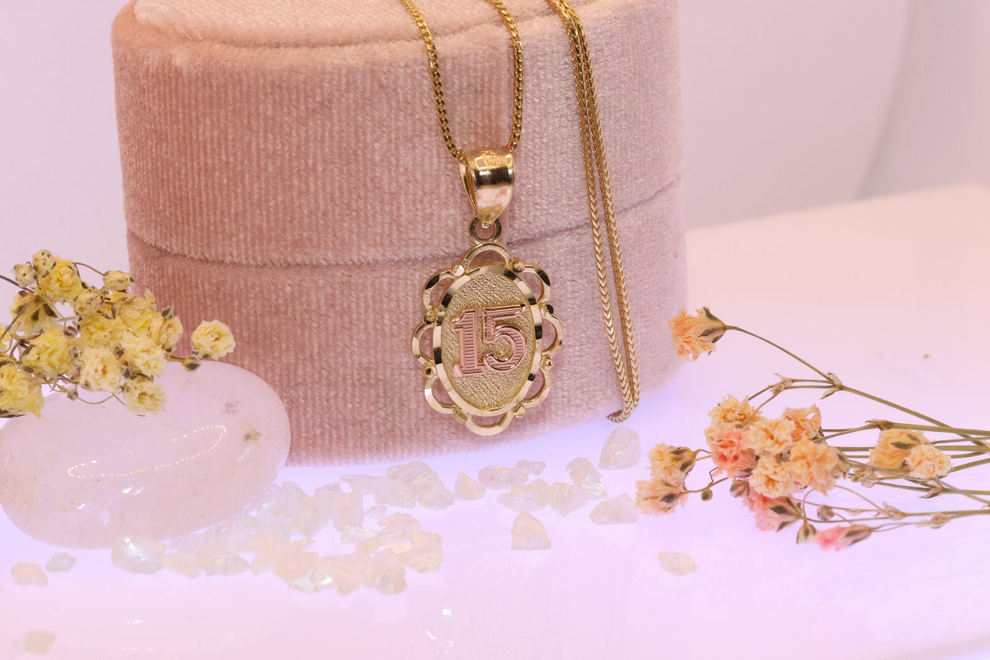 14K Gold 15 Anos Quinceanera Pendant P