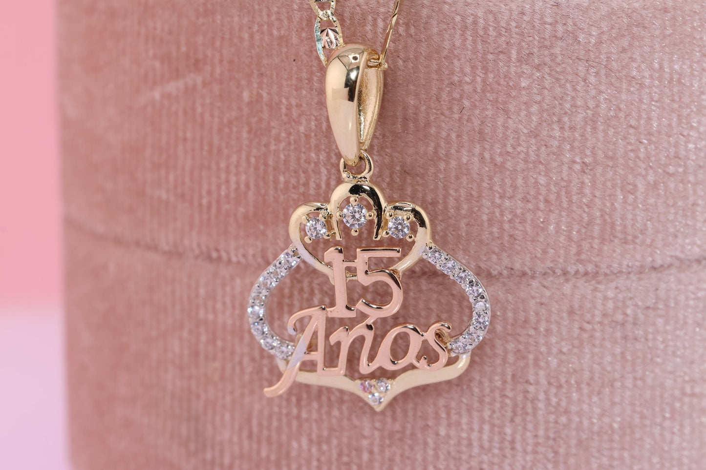 14K Gold 15 Anos Quinceanera Pendant F