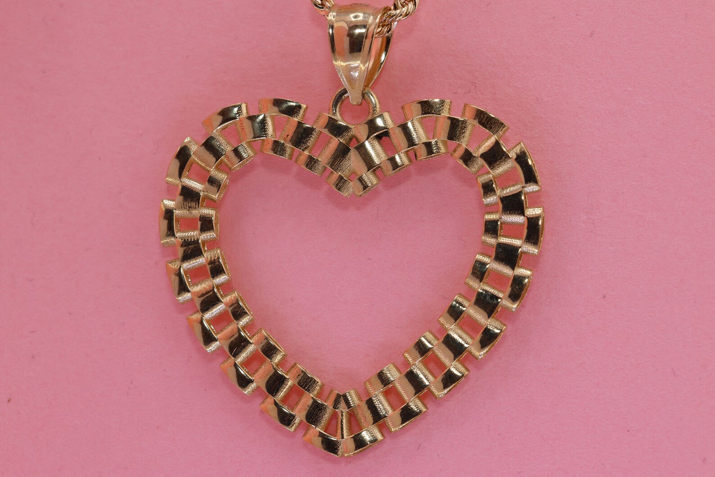 10k Solid Gold Rollie Heart Love Charm Pendant Necklace