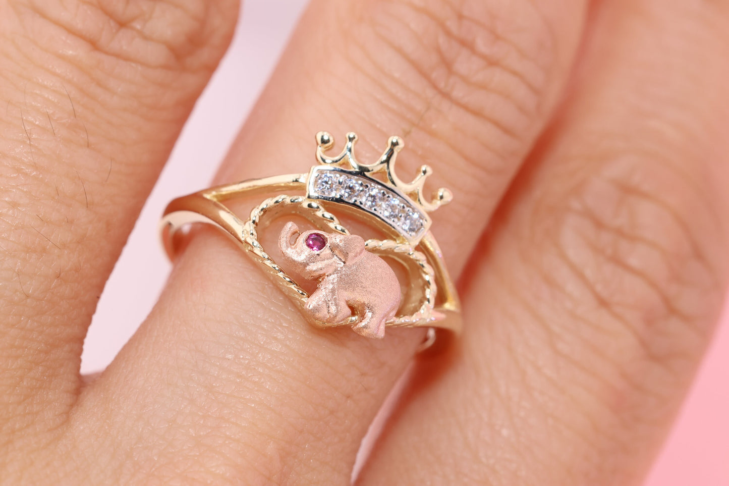 14k Gold Cubic Zirconia Elephant Ring F