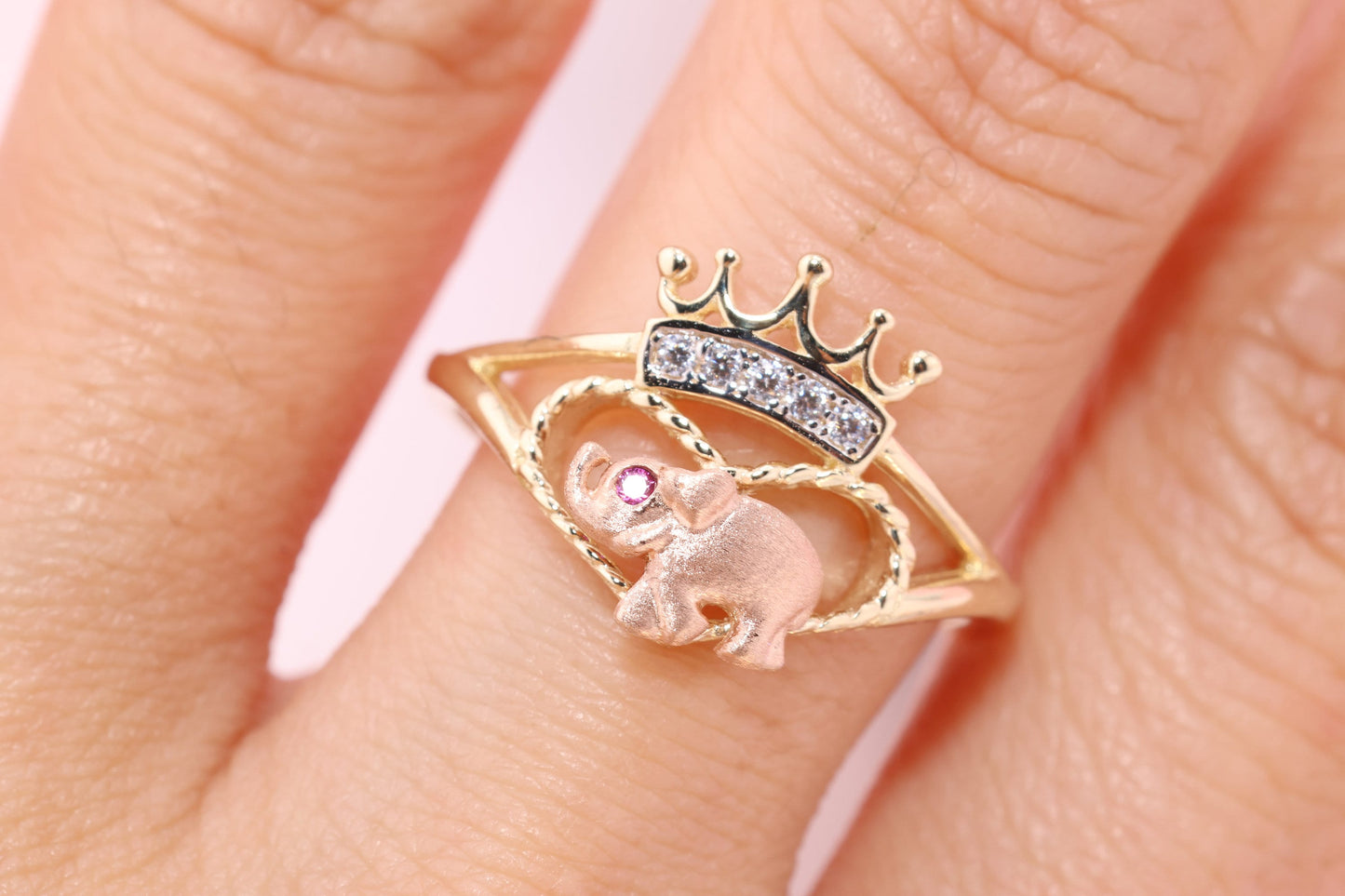 14k Gold Cubic Zirconia Elephant Ring F