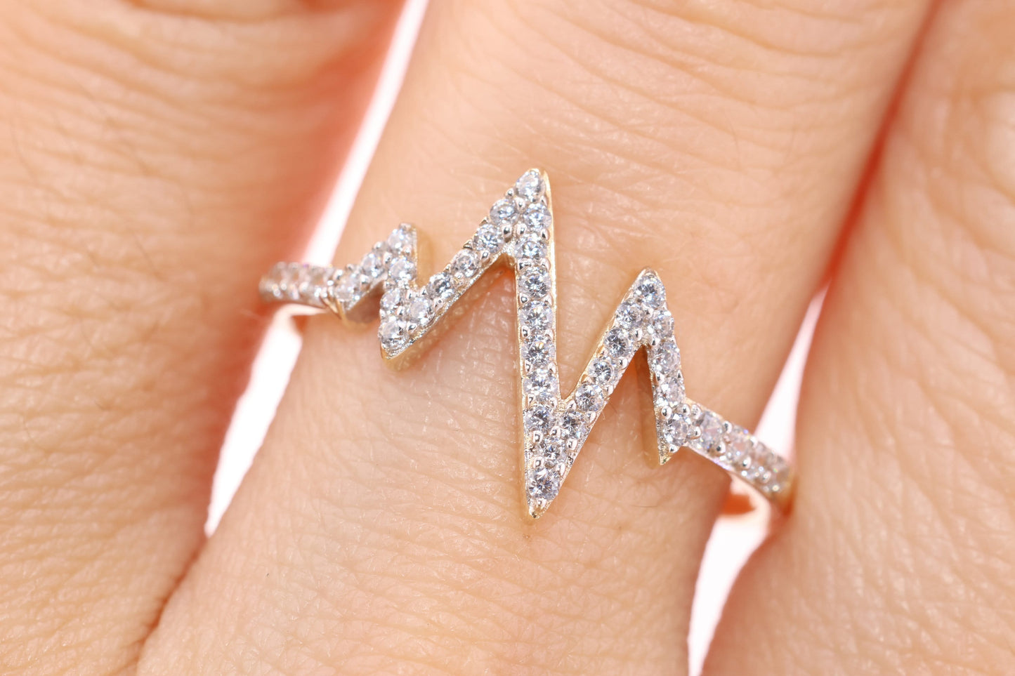 14K Solid Gold Heartbeat Ring